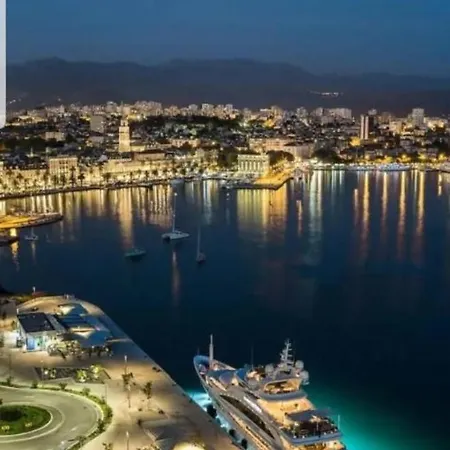 شقة Mia With Pool1