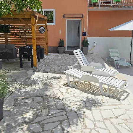 Apartmán Mia With Pool1 *