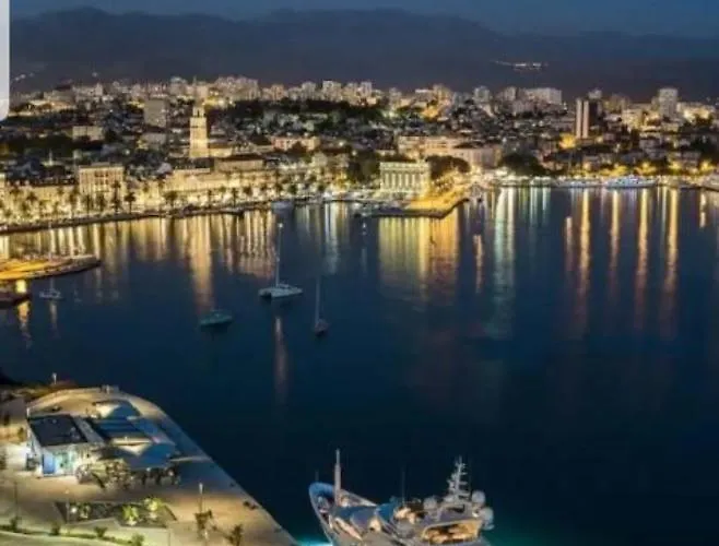 Apartmán Mia With Pool1