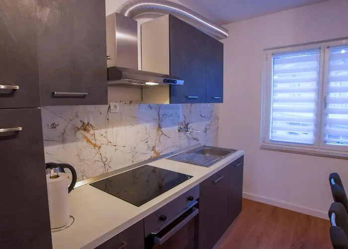 Apartmán Mia With Pool1