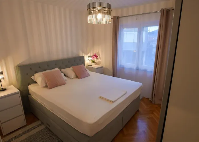 Mia With Pool1 * Split